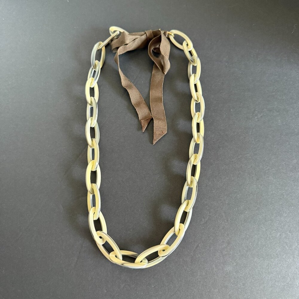 J Crew Oval Link Acrylic Chain Necklace With Ribbon Tie Closure Adjustable - Picture 5 of 13